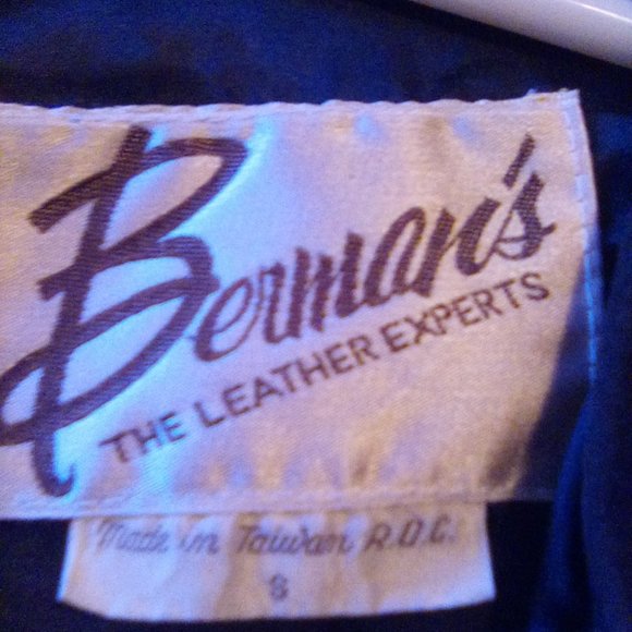 Bermans Ladies Black Leather Vest... - Picture 7 of 7